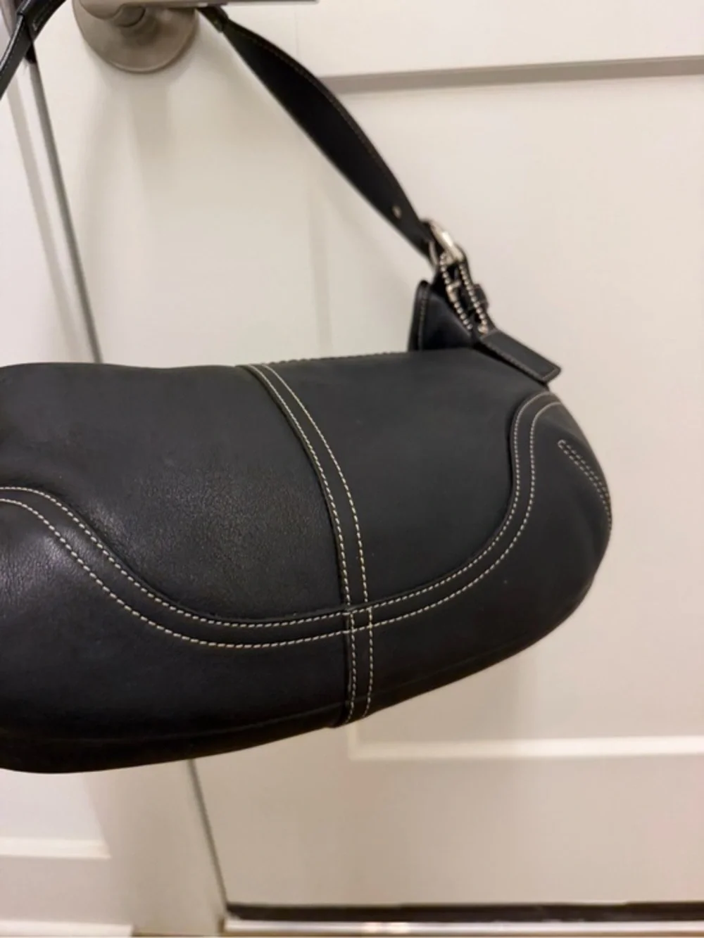 Vintage Coach SoHo Y2K 9464 Black Leather Shoulder Bag‎